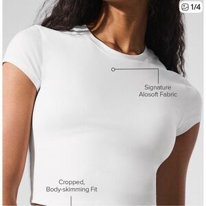 Alo Yoga Alosoft Tee. Size Med